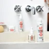 Eau micellaire certifiée bio Cultiv dans une salle de bain Eau micellaire certifiée bio Cultiv dans une salle de bain